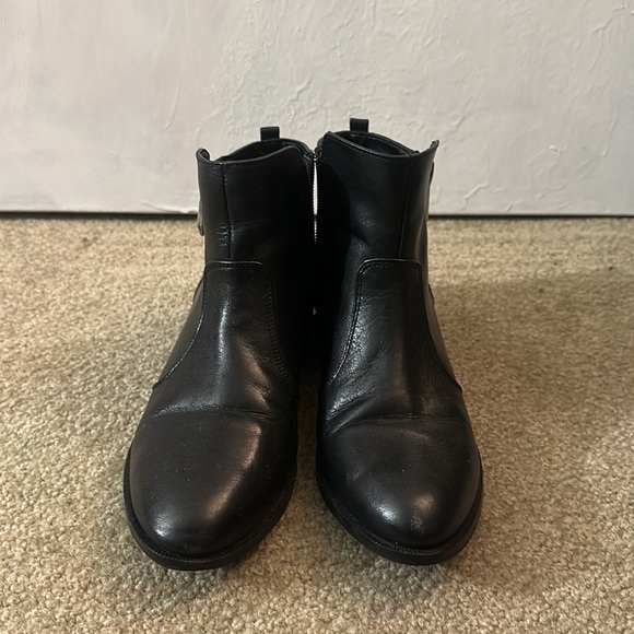 Black real leather Marc Fisher bootie - Picture 2 of 6